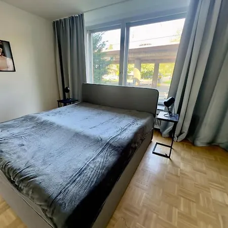 Schoenster Rheinblick Messe Parken Luxus 10 Person * Düsseldorf