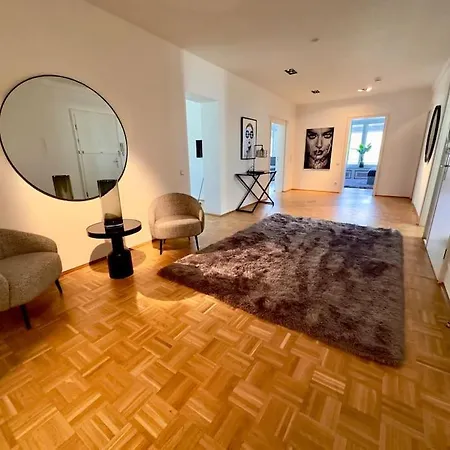 Schoenster Rheinblick Messe Parken Luxus 10 Person