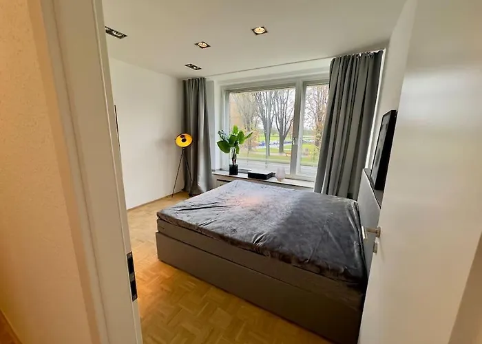 Schoenster Rheinblick Messe Parken Luxus 10 Person Apartamento Düsseldorf