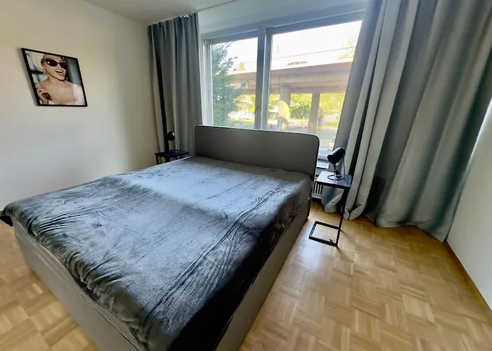 Schönster Rheinblick Messe Parken Luxus 10 Person * Düsseldorf