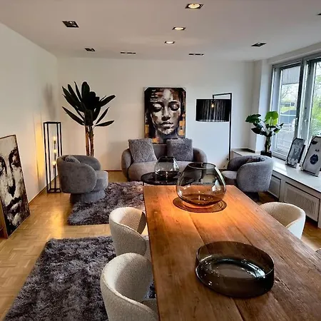 Schoenster Rheinblick Messe Parken Luxus 10 Person