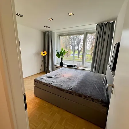 Schoenster Rheinblick Messe Parken Luxus 10 Person 公寓 杜塞尔多夫