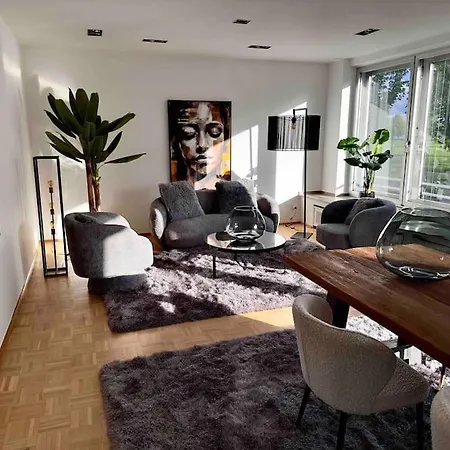 Schoenster Rheinblick Messe Parken Luxus 10 Person *