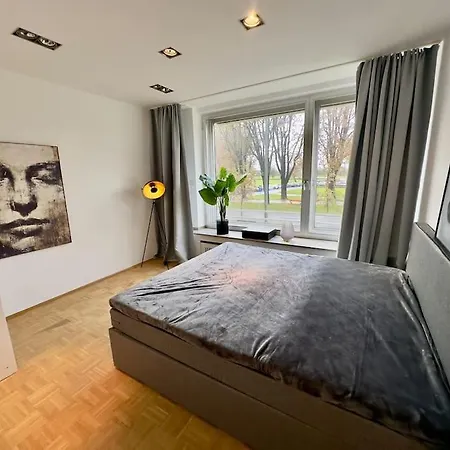 Schoenster Rheinblick Messe Parken Luxus 10 Person