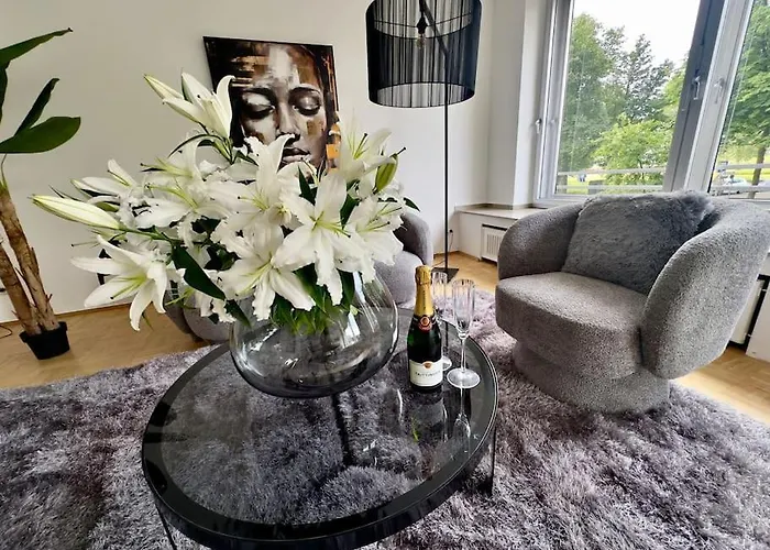 Schoenster Rheinblick Messe Parken Luxus 10 Person Apartment *