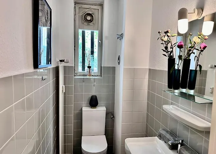 Apartment Schoenster Rheinblick Messe Parken Luxus 10 Person Dusseldorf